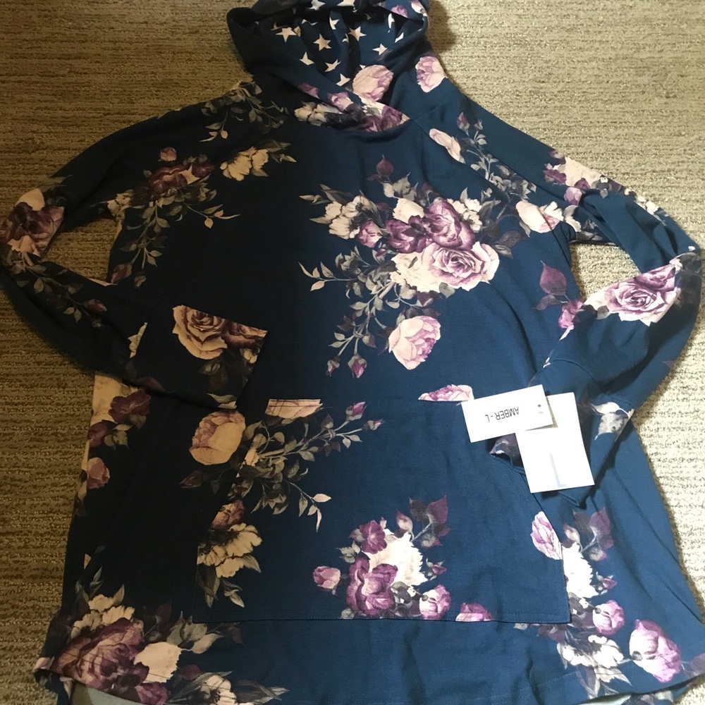 Lularoe Amber Hoodie Purple Floral Sz LG